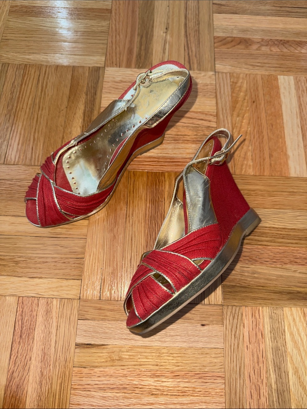 BCBG Paris Red Wedge Sandals with Gold Trim